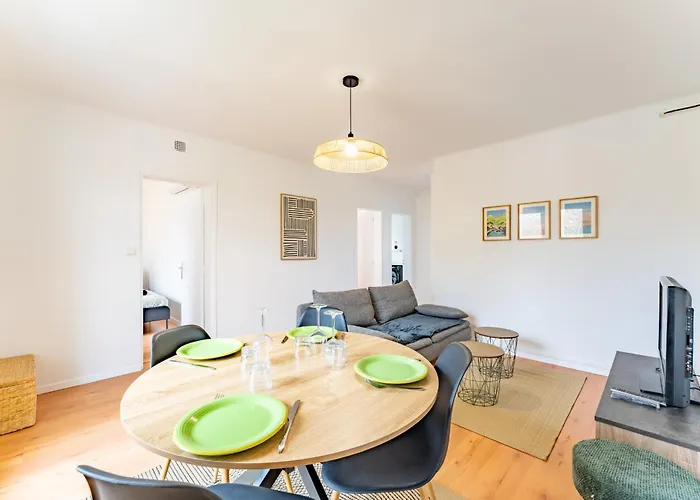 Le Bel Albi T3 Equipe & Wifi Debit Apartment